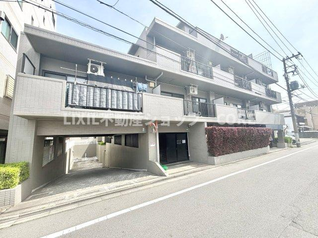 鉄筋コンクリート造5階建5階部分、新耐震基準・旧耐震が気になる方はスタッフまでお問い合わせください。