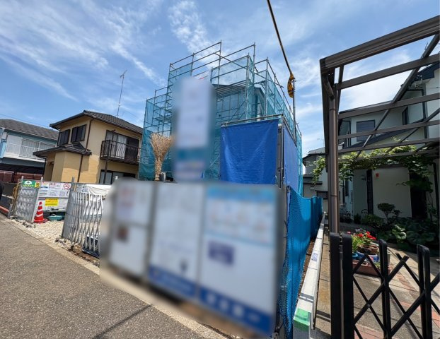 広々とした約19.2帖のリビング！全居室6帖以上・全居室に収納がある3LDK！WIC＋ファミリークローゼット付き！全室南向きで陽当り良好！駐車スペース2台可(車種による)！