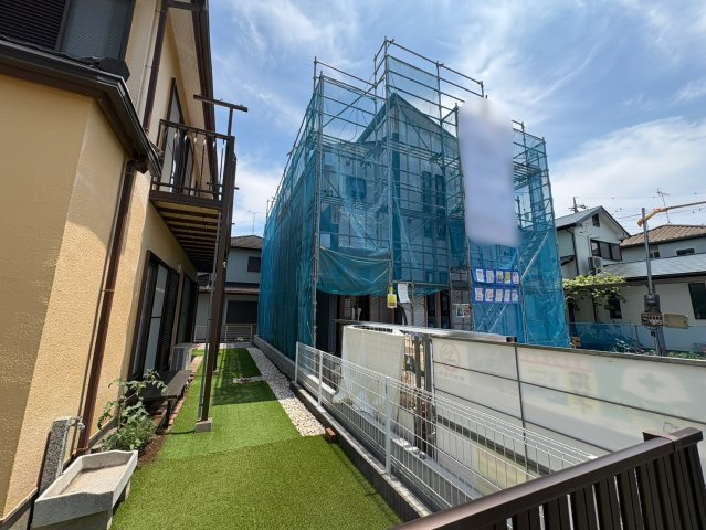 広々とした約19.2帖のリビング！全居室6帖以上・全居室に収納がある3LDK！WIC＋ファミリークローゼット付き！全室南向きで陽当り良好！駐車スペース2台可(車種による)！