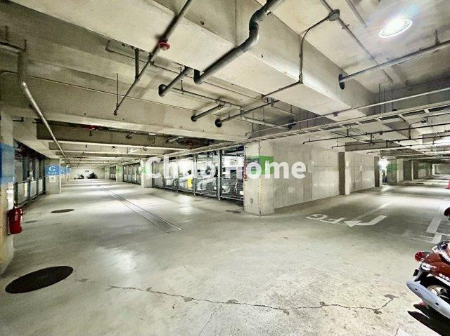 【敷地内駐車場】最新の空き状況や費用などの詳細は担当スタッフまでお問い合わせください。