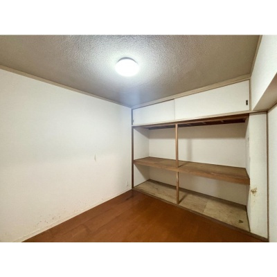 それぞれのお部屋に収納があり、日用品や季節物の整理にも便利♪*