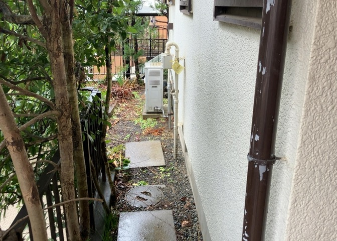 省エネ給湯器とは従来型の給湯器より熱効率が高く、少ない燃料でたくさんのお湯を沸かすことが出来る高効率な給湯器のことを指します。また、省エネ給湯器には種類があり、利便性や効果なども様々です。