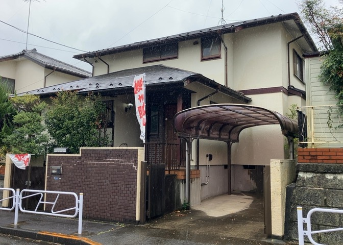 物件の詳細については、現地を見てわかること以外に、役所や法務局などで調べないとわからないことがあります。そのため、現地に行く場合は、もしこの物件を買ったらどのような生活ができるかをイメージしましょう。