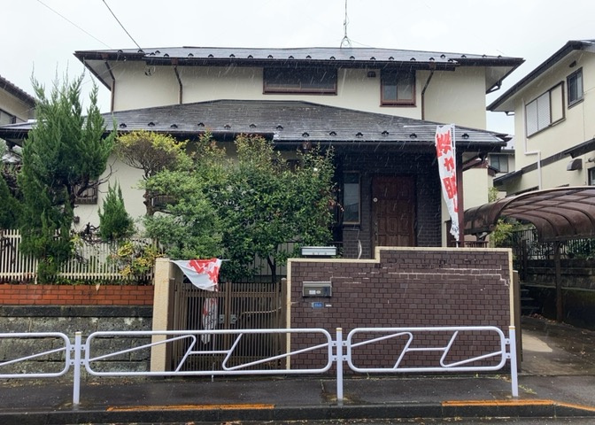 東側道路の場合は居室を南向きに設計しやすいため、朝日が入りやすいというメリットがあります。一方、西側道路も東側同様に居室を南向きに設計しやすいのですが、住宅地だと朝日が入りにくいという弱点があります。