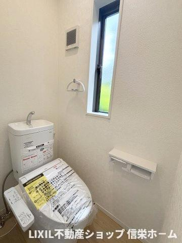 1階温水洗浄トイレ