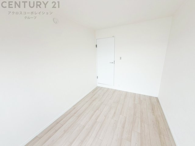 創造性や成長を促す遊びの空間を提供。学習や趣味に集中できる環境を整えます。個別のプライベートスペースは自己表現と自立心を育み、心地よい睡眠環境を整えリラックスできる場所を提供。　