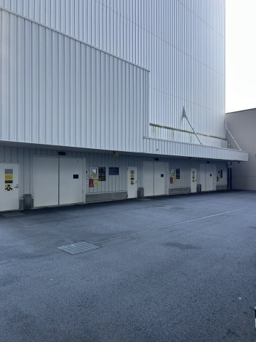 【プレミスト小山ステーションレジデンスの敷地内駐車場】