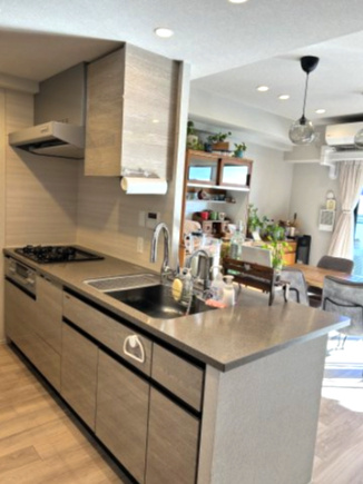 【プレミスト小山ステーションレジデンスのキッチン】