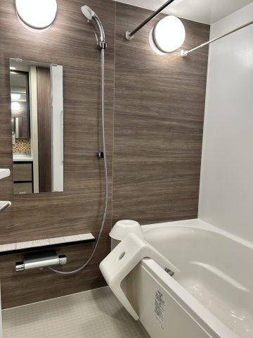 【プレミスト小山ステーションレジデンスの浴室】