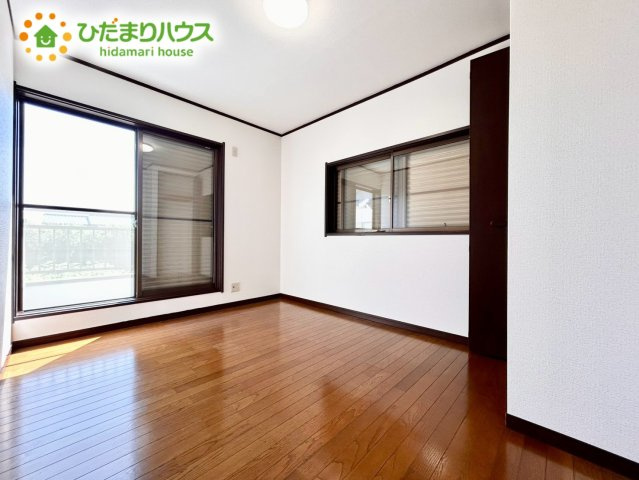 2階洋室：5.7帖