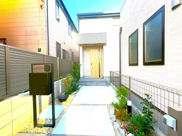 外観：313004465594