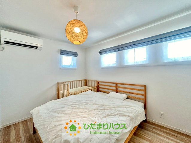 寝室もゆったりとしており、家族みんなで寝ることができます！