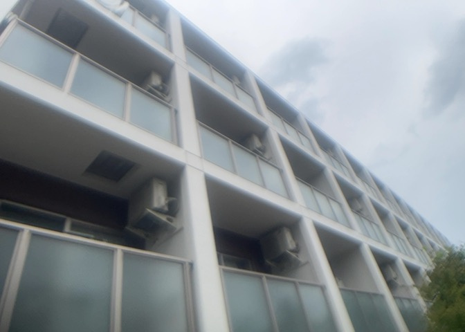 ＳＲＣ造は強度や耐震性の面でもRC造と比べて優れています。そのため、10階建以上の高層または超高層マンションなどの建築にも多く採用されています。柱や梁などのサイズが小さくても高い耐震性を確保できます。