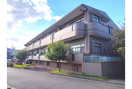 ライオンズヴィアーレ鹿山A棟の外観