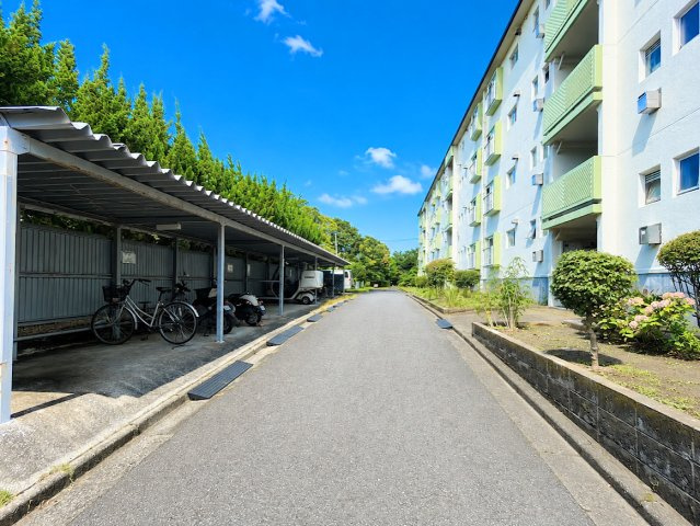 ◆その邸が魅せる、気品・上質・重厚感・極細やかさ、そのすべては訪れた者に安らぎと品性を与える特別な空間です。ここに住むからこそ意味がある。すべての（始まり）をここから迎えます。