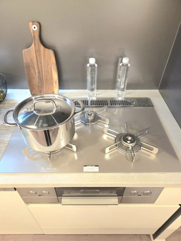 お料理しやすい3口コンロのキッチンです。