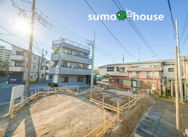 前面道路含む現地写真です