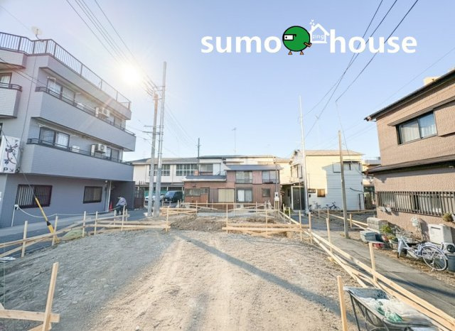 前面道路含む現地写真です