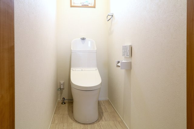 温水洗浄便座付きトイレ☆