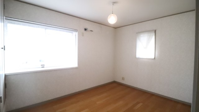 寝室、子ども部屋、書斎。暮らし方に合わせて自在に変わる洋室が、住まいの可能性を大きく広げます