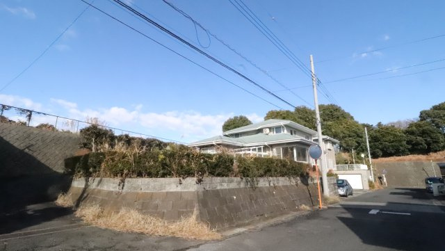 静かな前面道路が守る、穏やかな暮らし