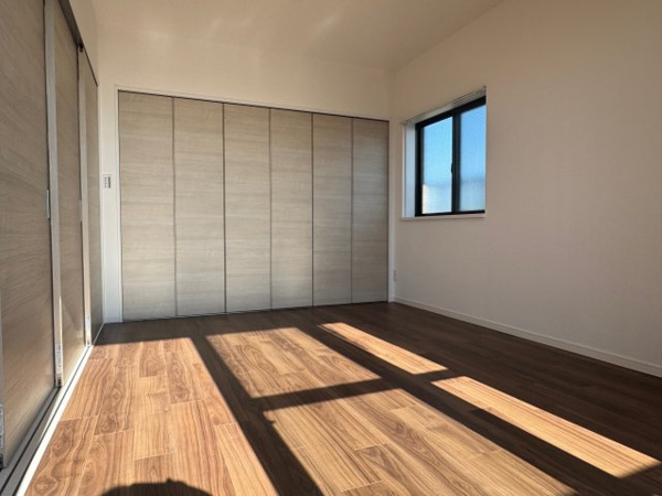 【パブリデンス春日部豊春の洋室】