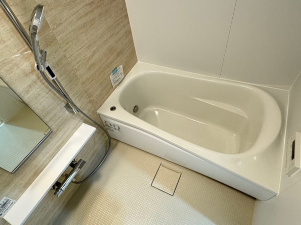 【パブリデンス春日部豊春の浴室】