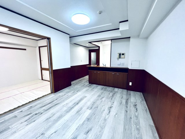 9.6帖のリビングダイニング　床暖房ついてます