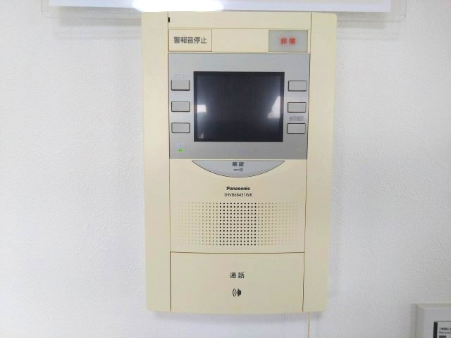 来客が一目で分かるTVモニター付きインターホン！