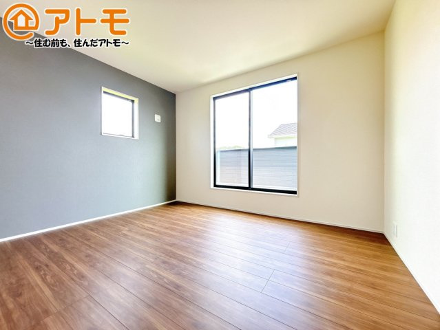 各居室に収納がついているので、部屋の中をすっきり見せることができますね！
