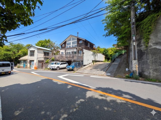 前面道路が約7.1ｍあります。