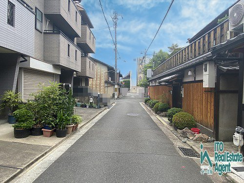 前面道路含む現地写真