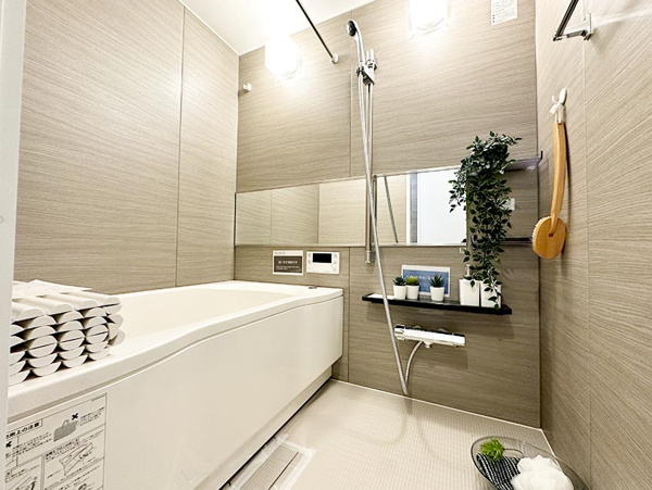 【グリーンメゾン南大沢13－17号棟の浴室】