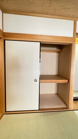 押入れ付き