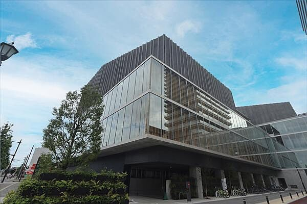 ライオンズブランドならではの重厚感と洗練されたデザインが際立つ外観。