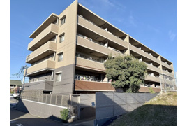 ダイアパレス荒池緑地の外観