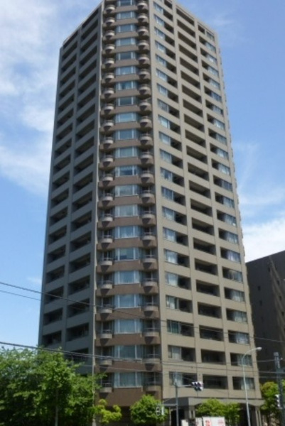 【西早稲田シティタワーの外観】