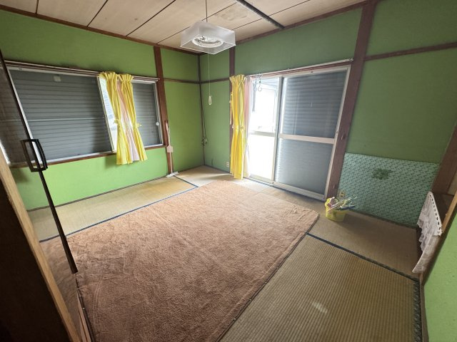 和室、ちょっとしたくつろぎスペースにいかがでしょうか