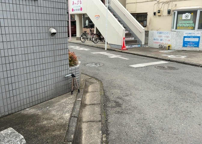 駐車場と明記されていても、最小スペースでつくられた駐車場だと大型車は駐車できなかったり、出入りしにくくなったりする可能性があります。お車のサイズと購入したい物件の駐車場のサイズを現地で確認しましょう。
