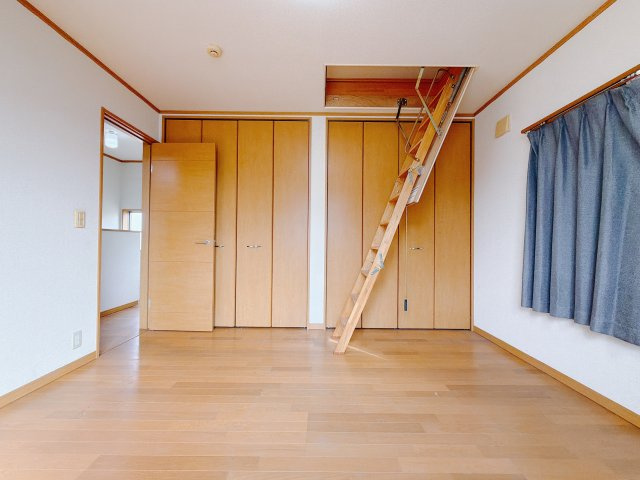 ■2階洋室｜子供部屋のメリットは「自立心を養うことができる」「自分で整理整頓できるようになる」そして、お子様が成長した際には「プライバシーを確保できる」といい事だらけ♪