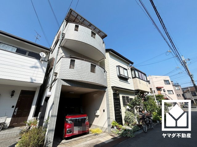 シンプルで飽きのこない設計が、暮らしに余白をもたらします。