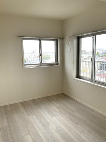オートロックモニター、床暖房パネル。