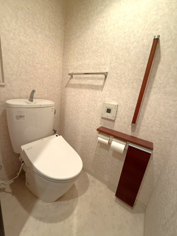 ゆったりとした空間のトイレです