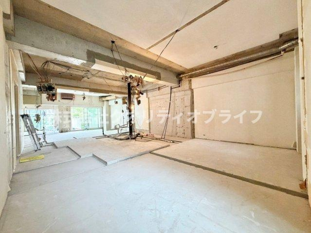フローリング、浴室、トイレ、キッチン等新規交換されます