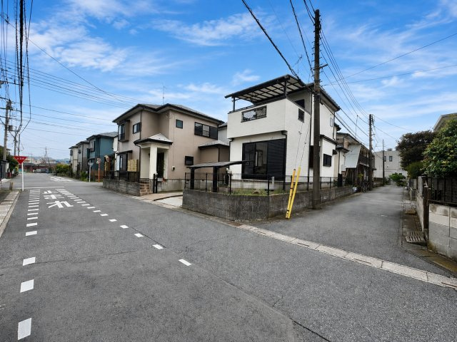■開放感ある角地！