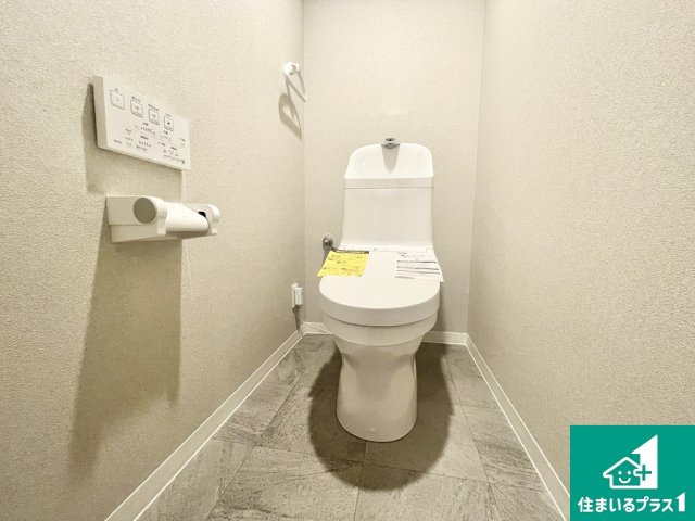 トイレはおしゃれなＣＦを貼りました♪【現地写真】