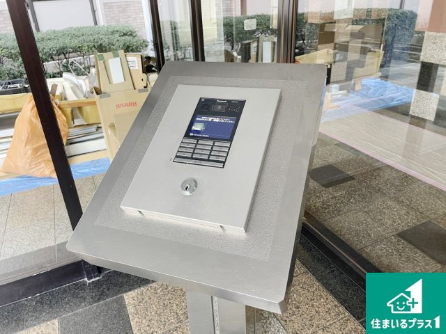 安心のオートロックマンションです♪【現地写真】
