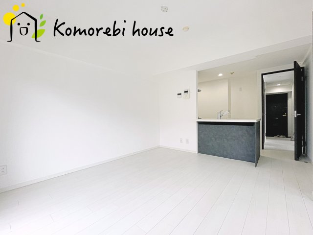 ゆったり過ごせる居間です