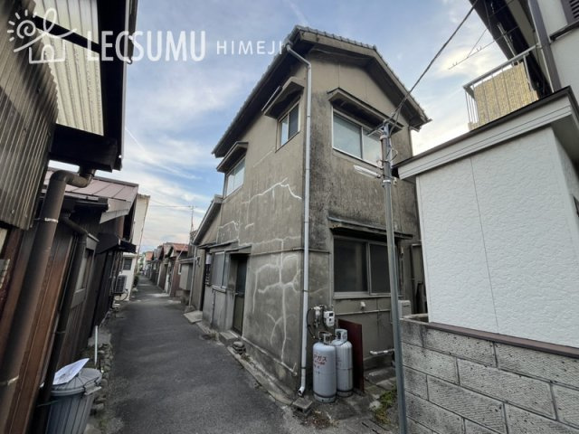 外観：328000615351