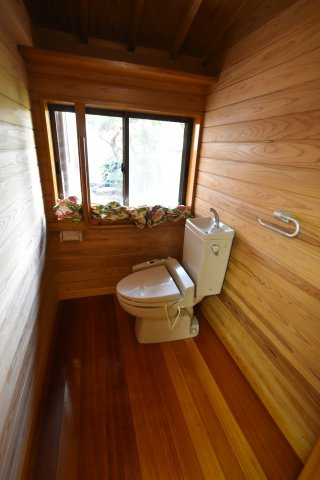 トイレ2